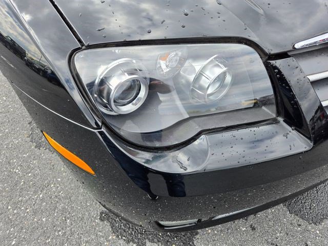 Used 2005 Chrysler Crossfire Limited image 16