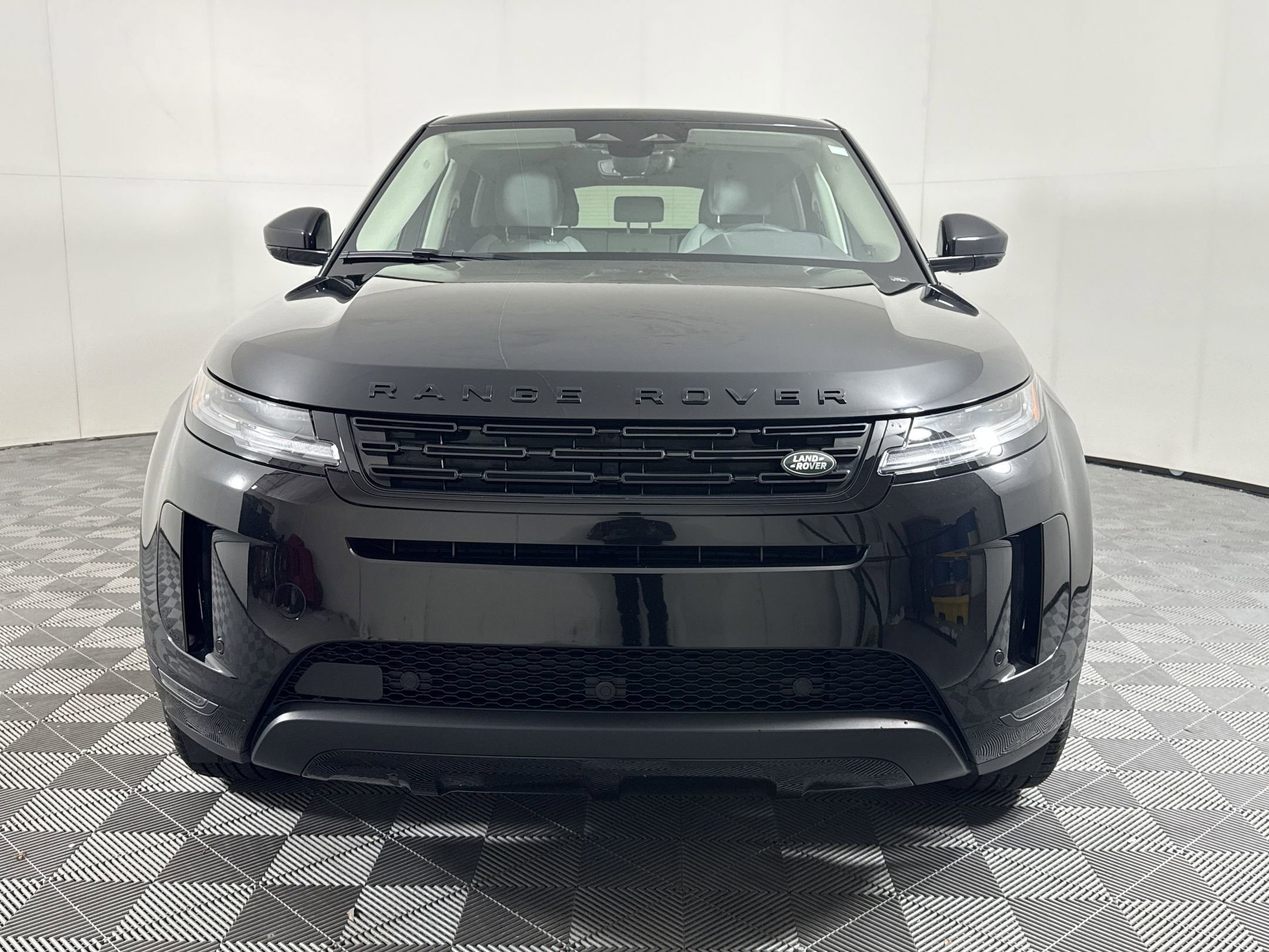 Certified 2024 Land Rover Range Rover Evoque S AWD/4WD image 5