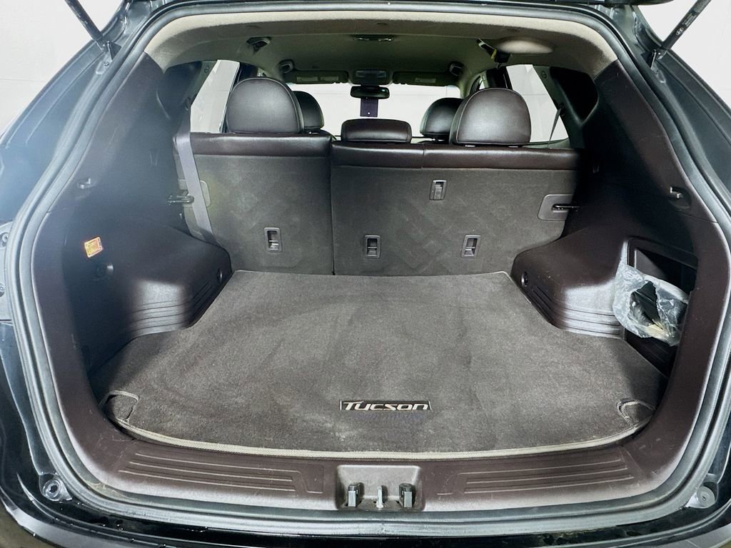 Used 2013 Hyundai Tucson GLS image 29