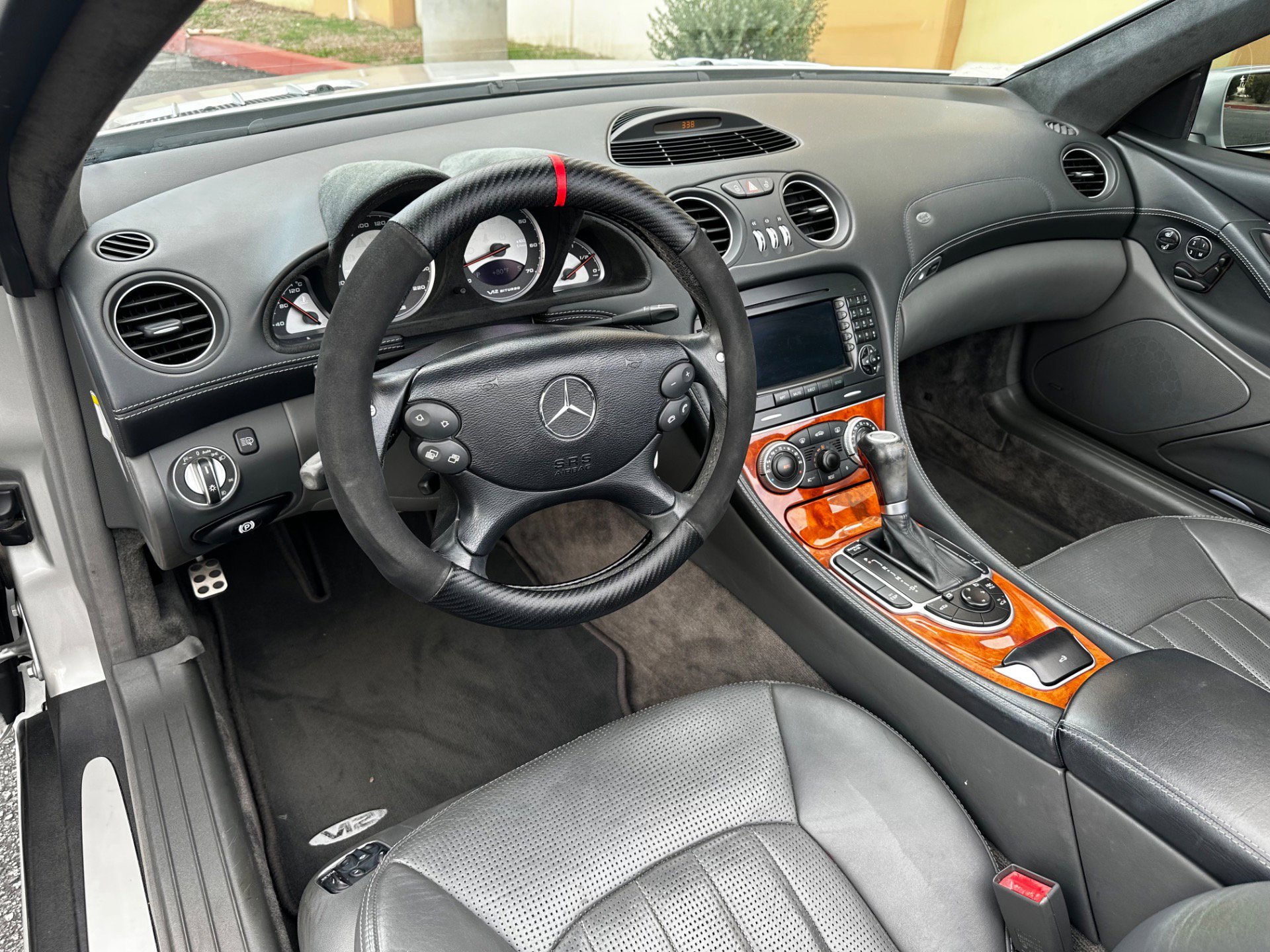 Used 2005 Mercedes-Benz SL 65 AMG image 38