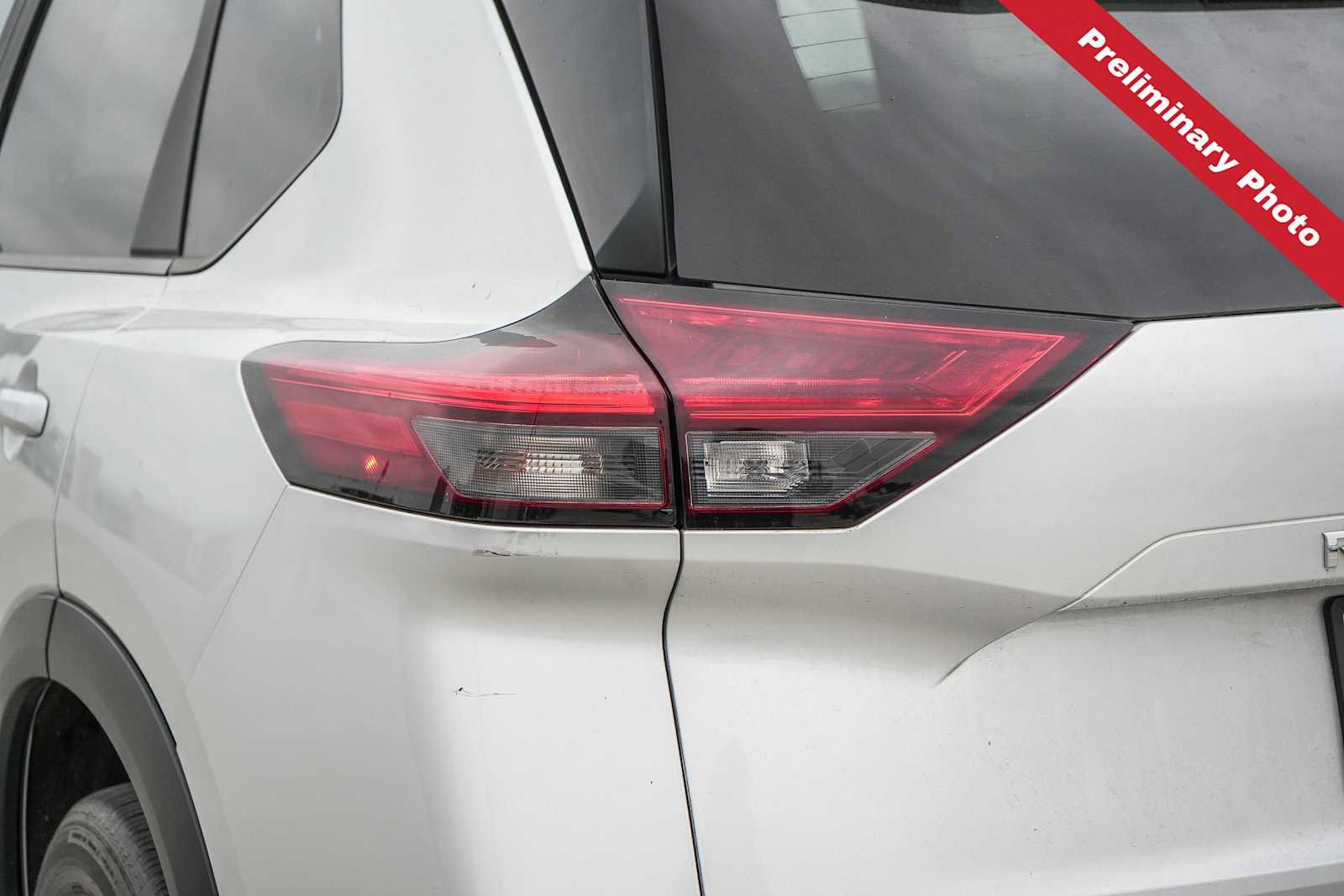 Used 2023 Nissan Rogue SV w/ SV Premium B Package FWD image 11
