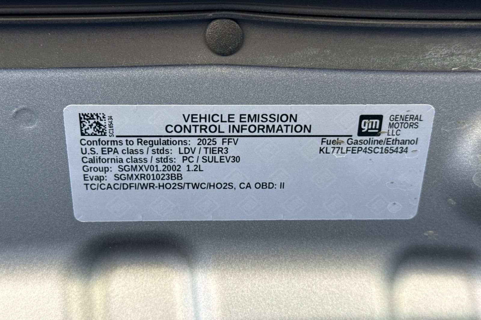 Used 2025 Chevrolet Trax LS FWD image 37
