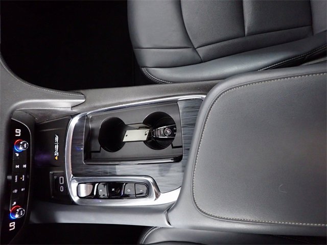 Used 2022 Buick Enclave Essence image 28