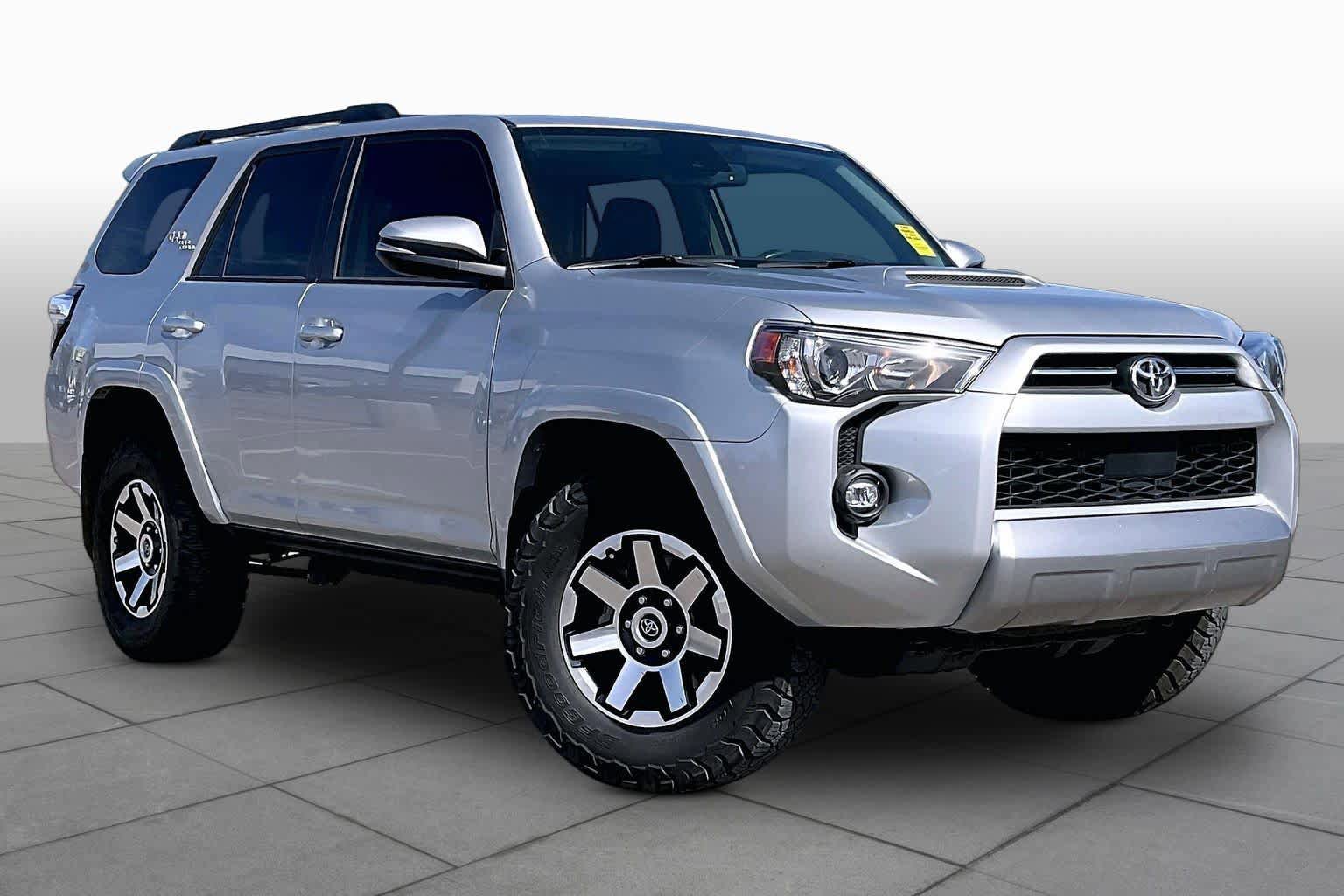 Used 2024 Toyota 4Runner TRD Off-Road Premium w/ Moonroof Package AWD/4WD image 3