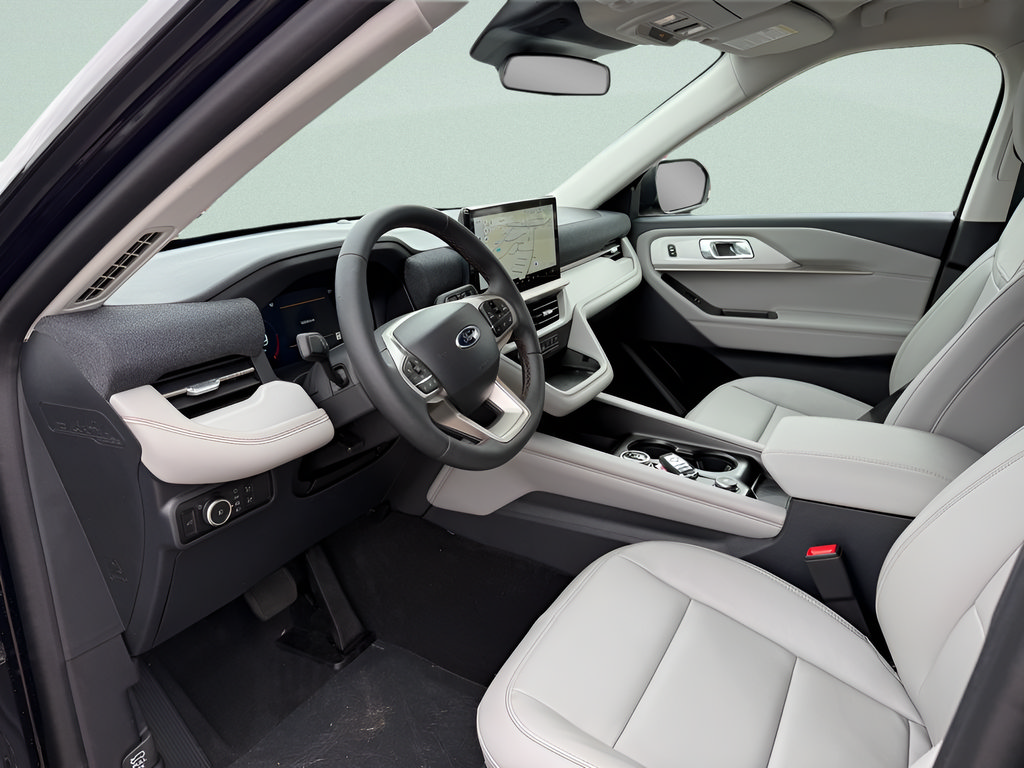 New 2026 Ford Explorer Active w/ Active Comfort Package AWD/4WD image 3