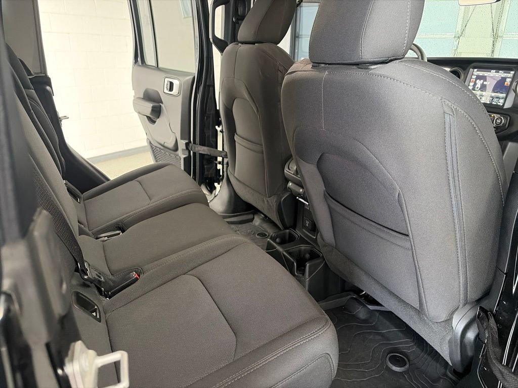 Certified 2023 Jeep Gladiator Mojave AWD/4WD image 20
