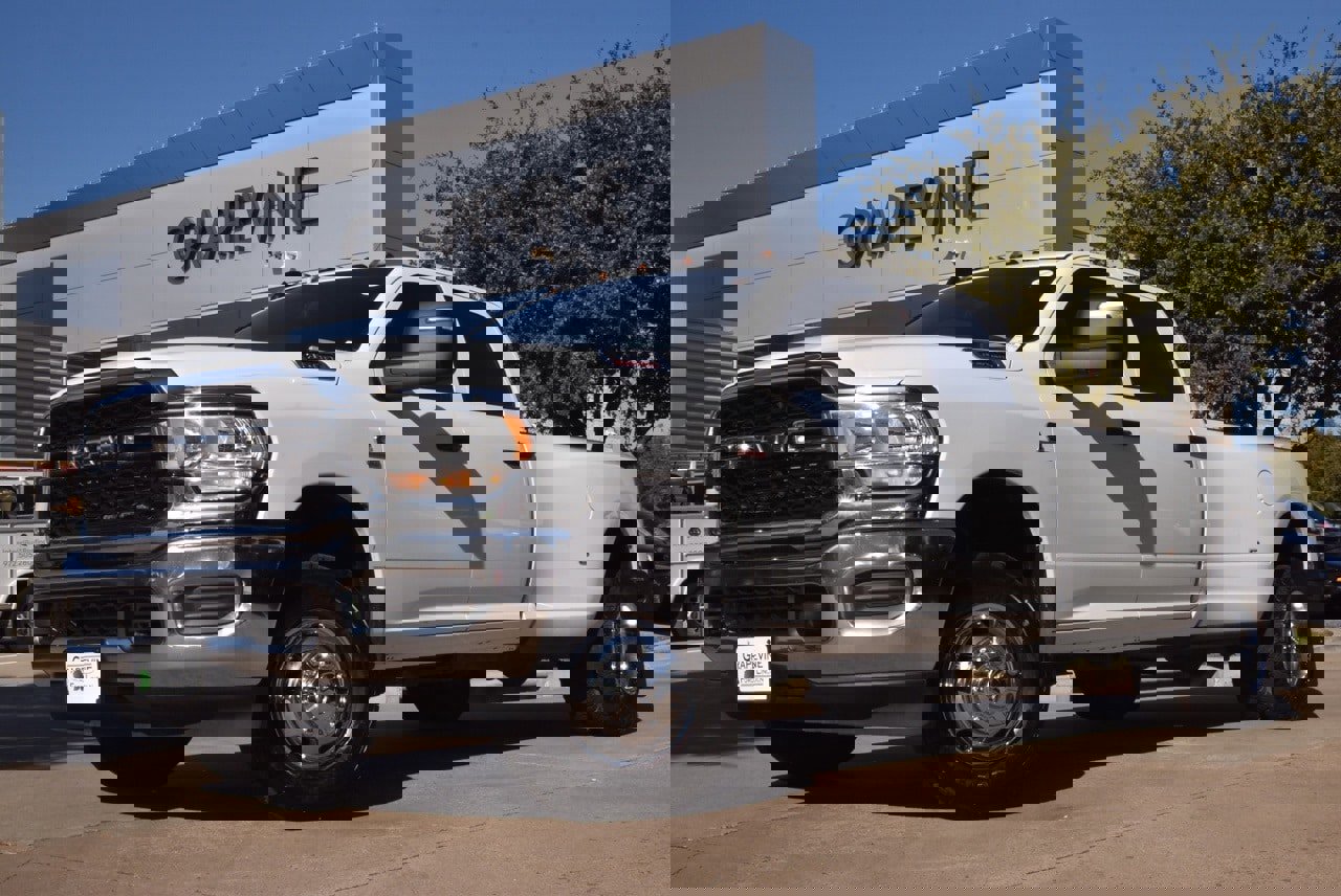 Used 2024 RAM 3500 Tradesman w/ Chrome Appearance Group image 1