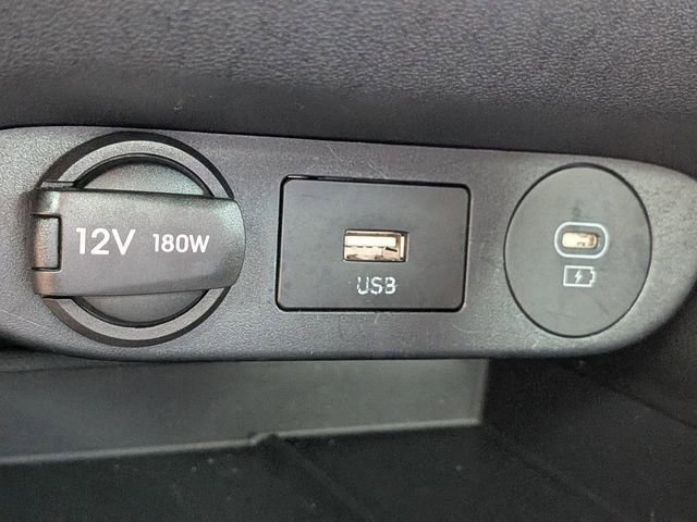 Certified 2025 Hyundai Elantra SEL FWD image 22