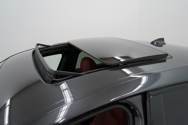 Used 2023 BMW X4 M40i w/ Premium Package image 72