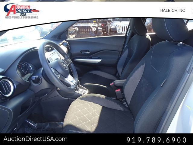 Used 2020 Nissan Kicks SV image 8