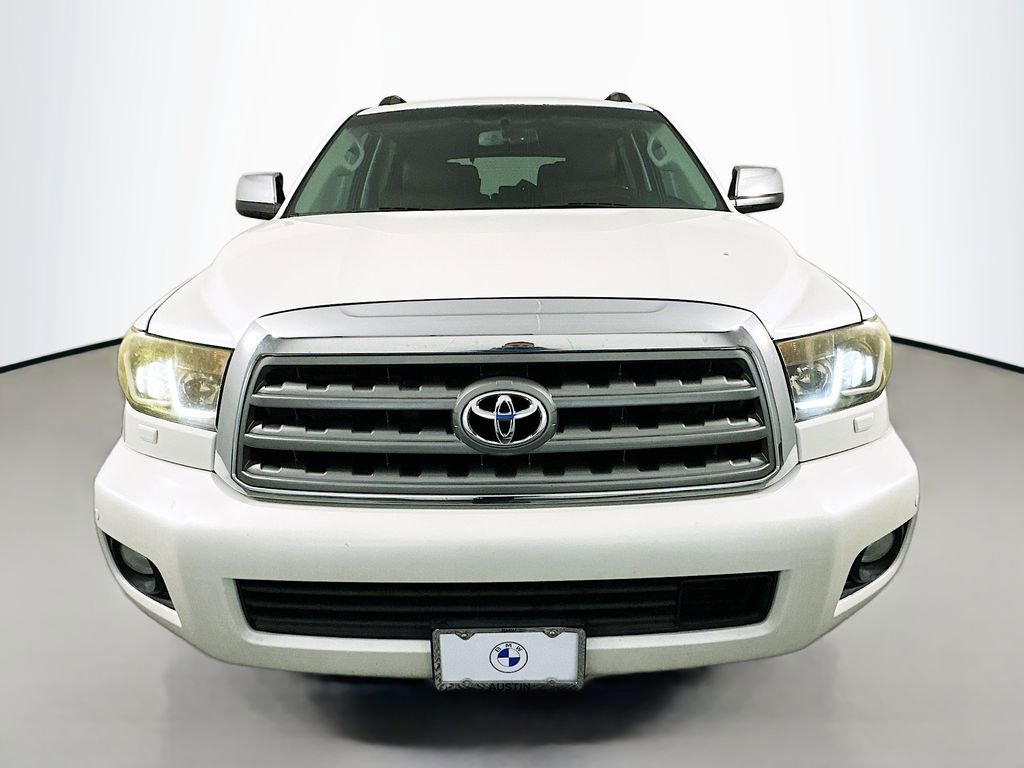 Used 2016 Toyota Sequoia Platinum image 2