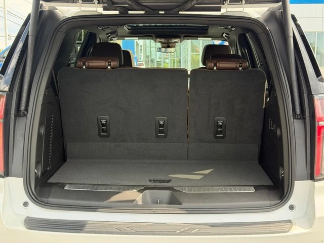 Certified 2024 Chevrolet Tahoe High Country AWD/4WD image 23