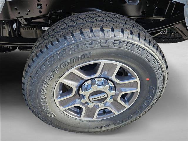 New 2026 Ford F250 Lariat w/ FX4 Off-Road Package image 10