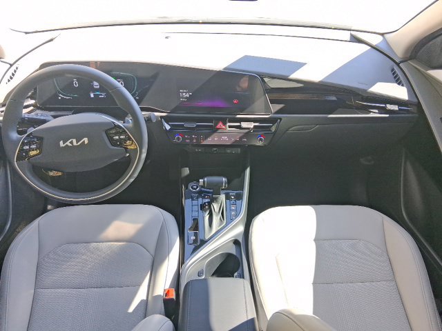 Used 2023 Kia Niro EX FWD image 14
