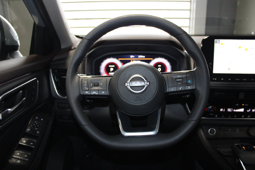 Used 2023 Nissan Rogue Platinum w/ Platinum Premium Package AWD/4WD image 13