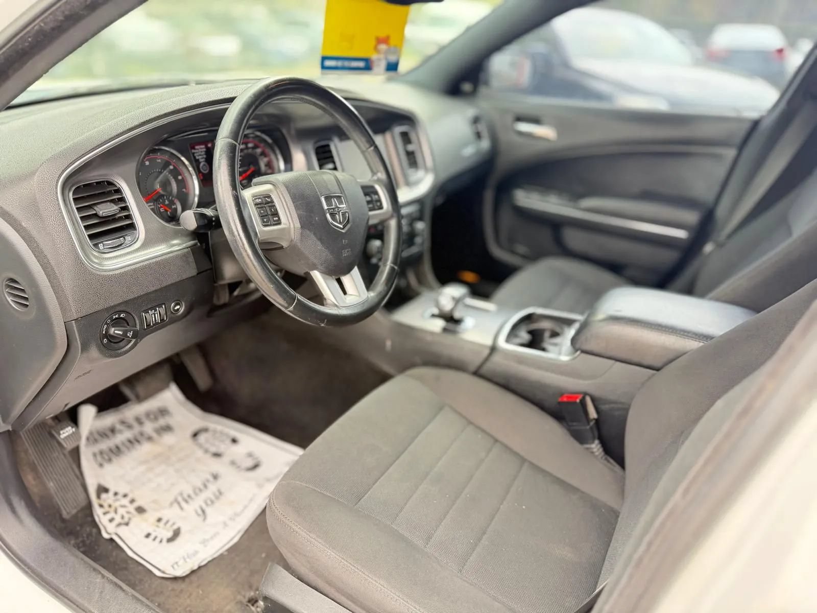 Used 2014 Dodge Charger SXT RWD image 8