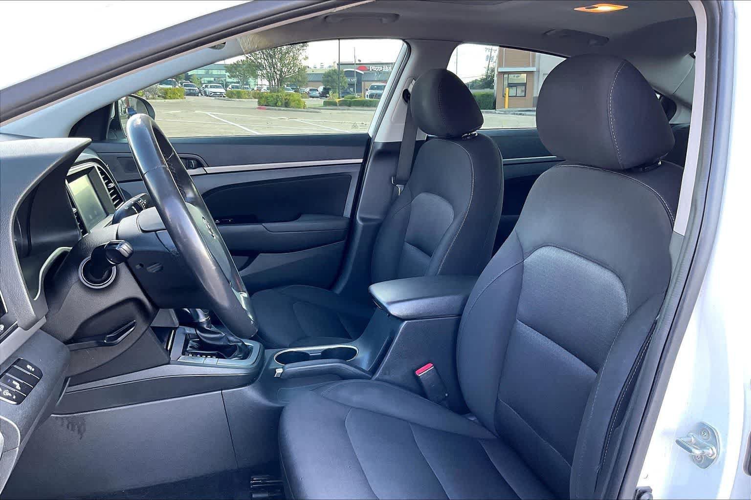 Used 2018 Hyundai Elantra Value Edition FWD image 10