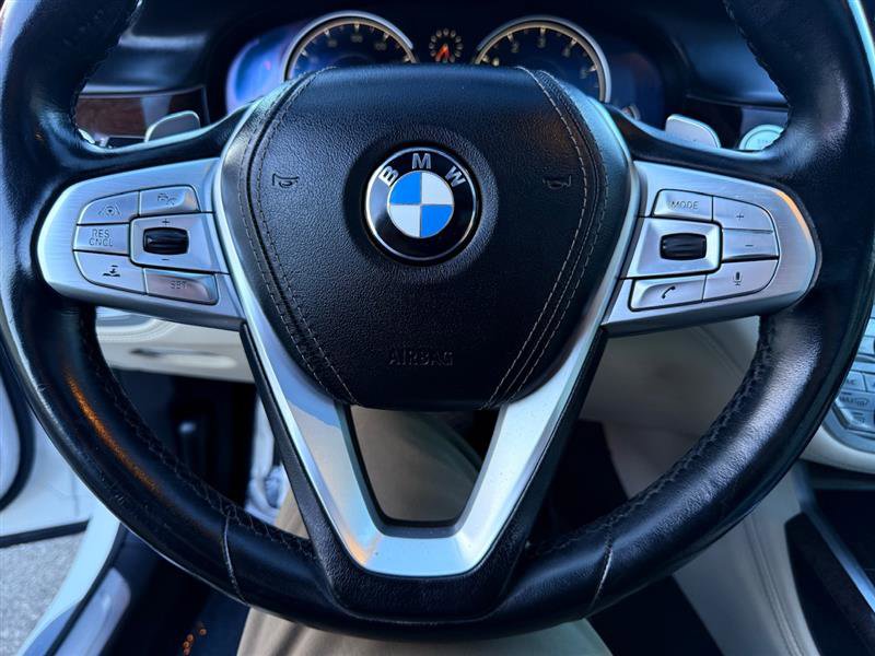 Used 2018 BMW 750i image 39