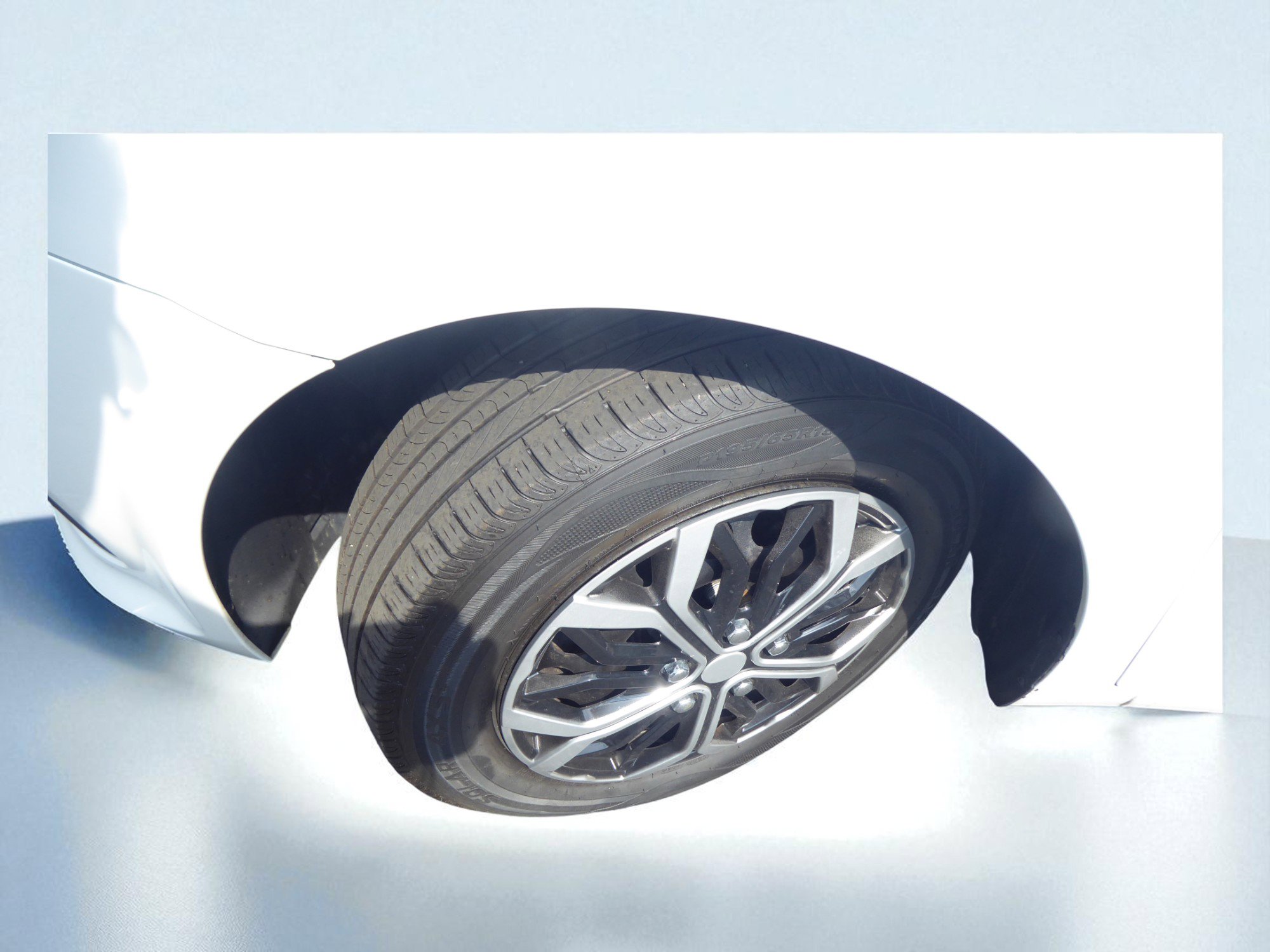 Used 2018 Chevrolet Sonic LT image 19