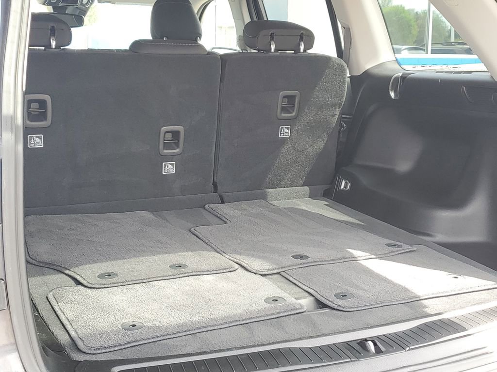 Used 2023 Jeep Grand Cherokee Laredo w/ Luxury Tech Group I AWD/4WD image 31