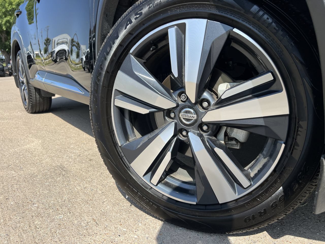 Used 2021 Nissan Rogue SL w/ Premium Package FWD image 6