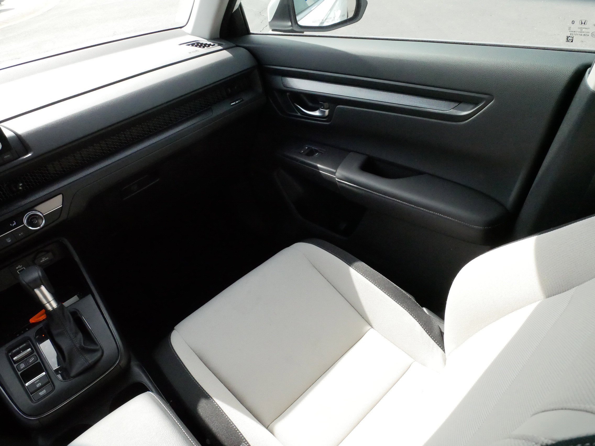 Used 2023 Honda CR-V LX image 12