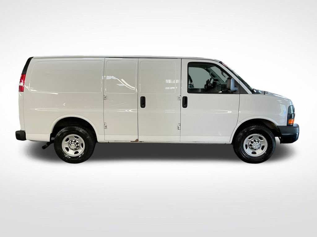Used 2019 Chevrolet Express 2500 w/ Driver Convenience Package RWD image 7