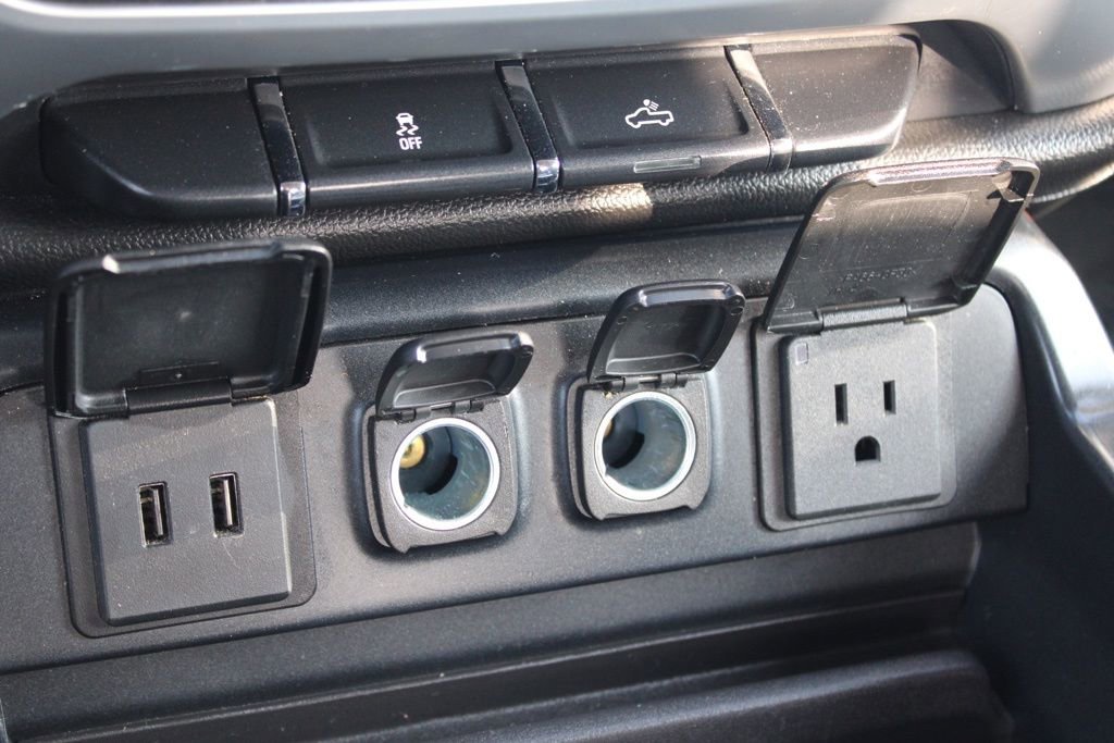 Used 2018 GMC Sierra 1500 SLE w/ SLE Value Package image 37