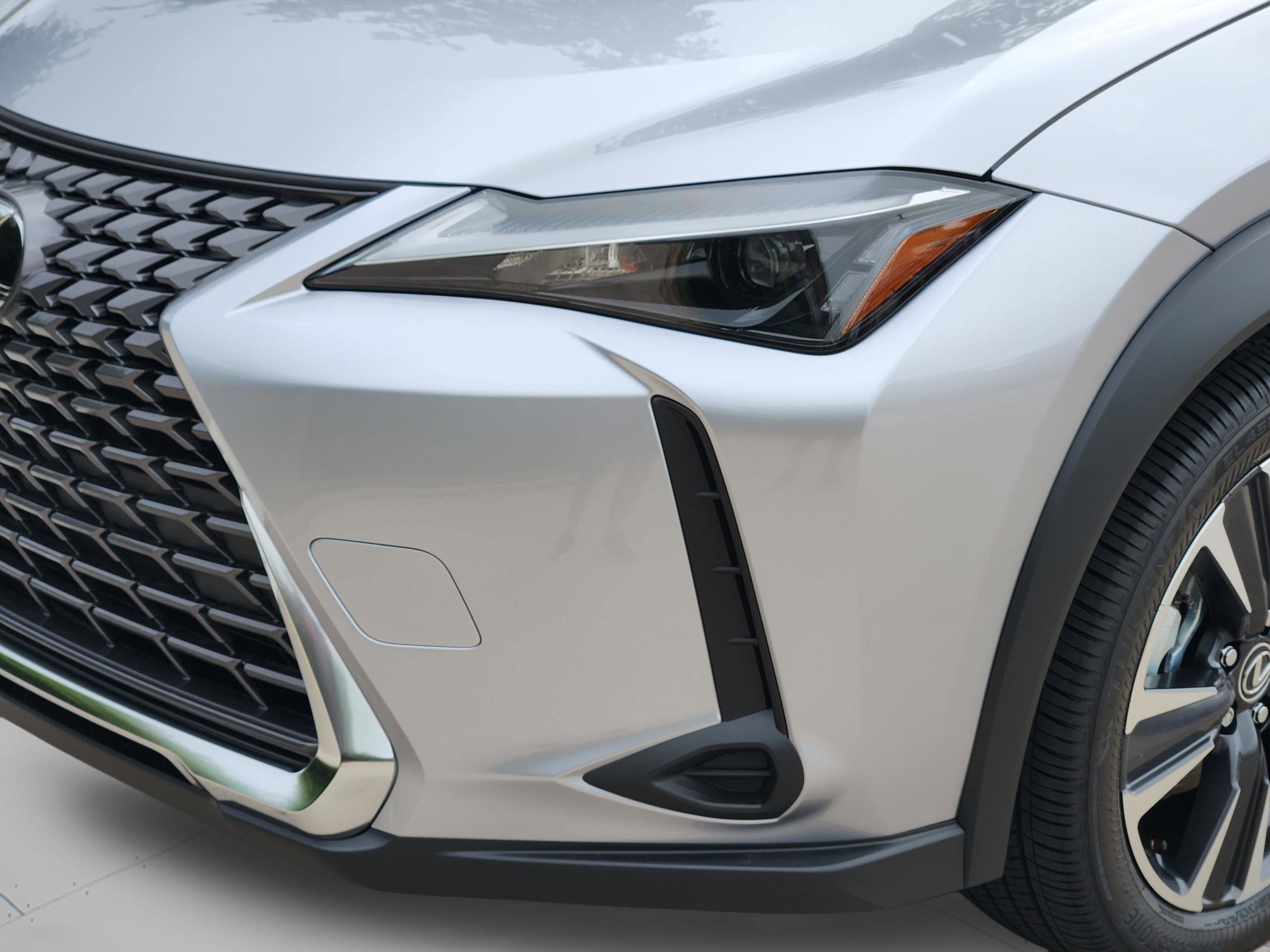 New 2026 Lexus UX 300h FWD image 23