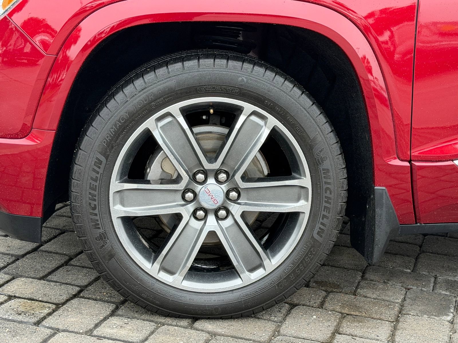 Used 2019 GMC Acadia Denali w/ Technology Package FWD image 12