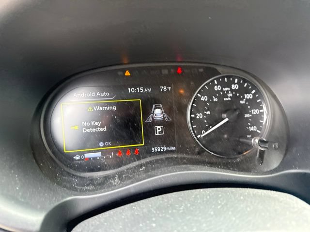 Used 2024 Nissan Kicks SR w/ SR Premium Package FWD image 11