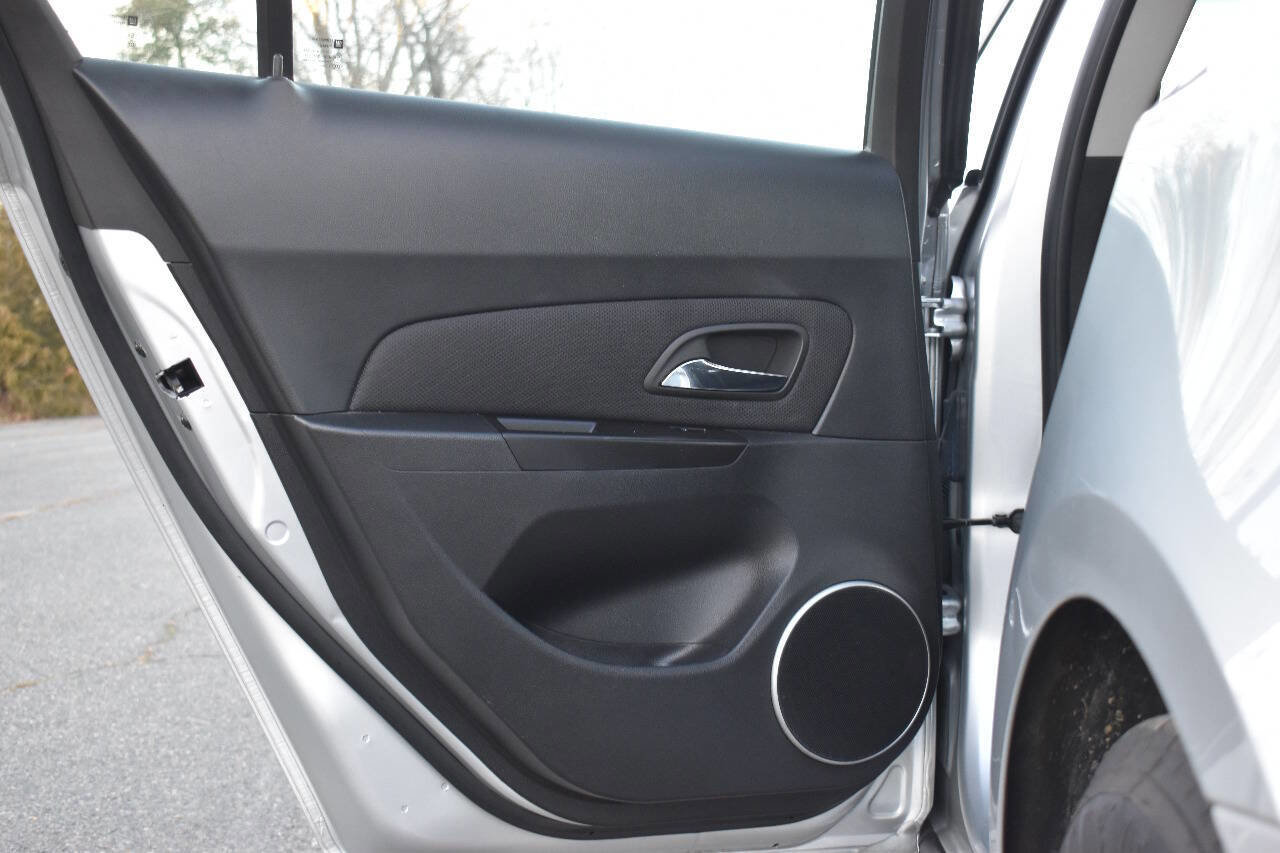 Used 2012 Chevrolet Cruze LT w/ RS Package image 10