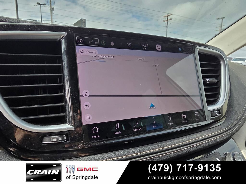 Used 2022 Chrysler Pacifica Limited FWD image 17