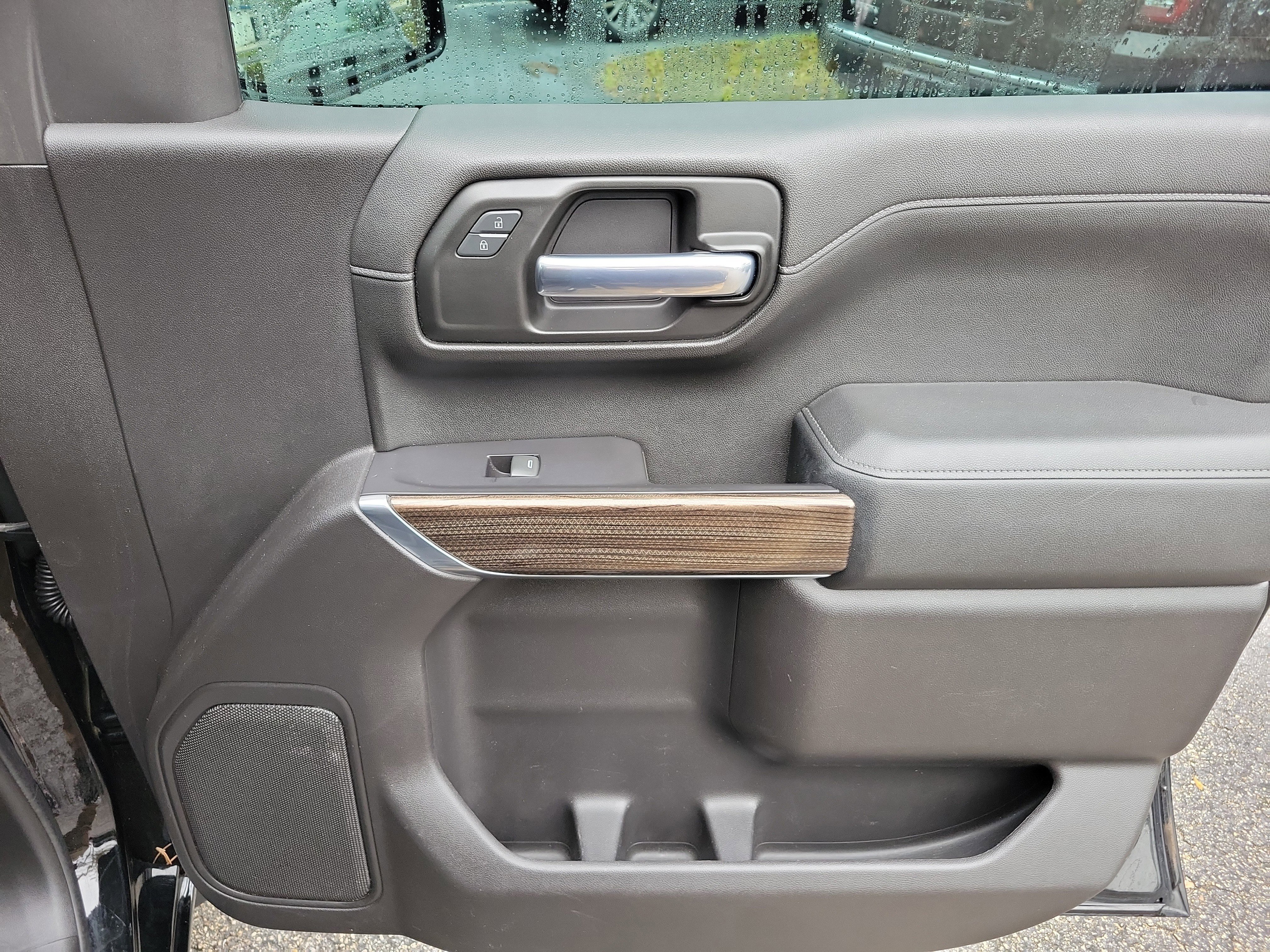 Used 2020 Chevrolet Silverado 1500 LT w/ All-Star Edition image 10