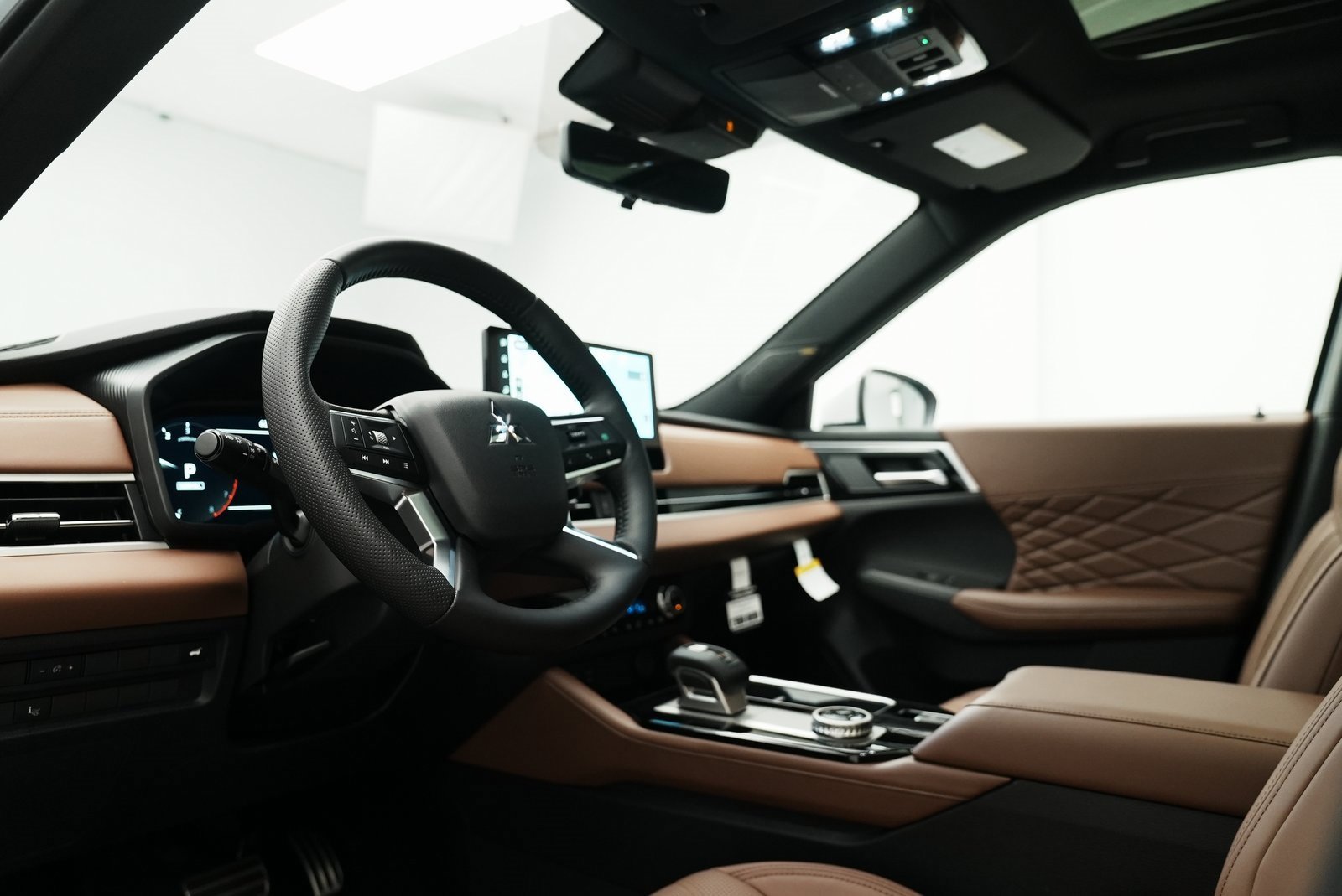 New 2025 Mitsubishi Outlander SEL image 19