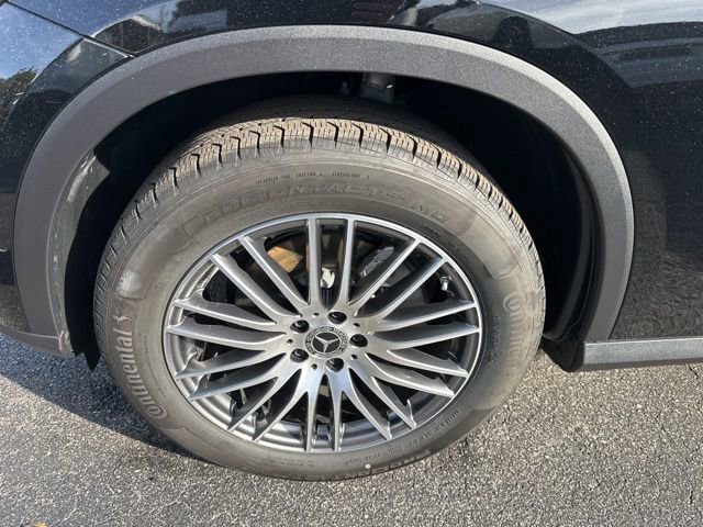 Certified 2025 Mercedes-Benz GLC 300 4MATIC image 6