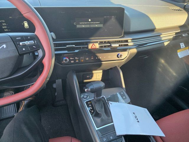 New 2026 Kia Sportage SX image 2