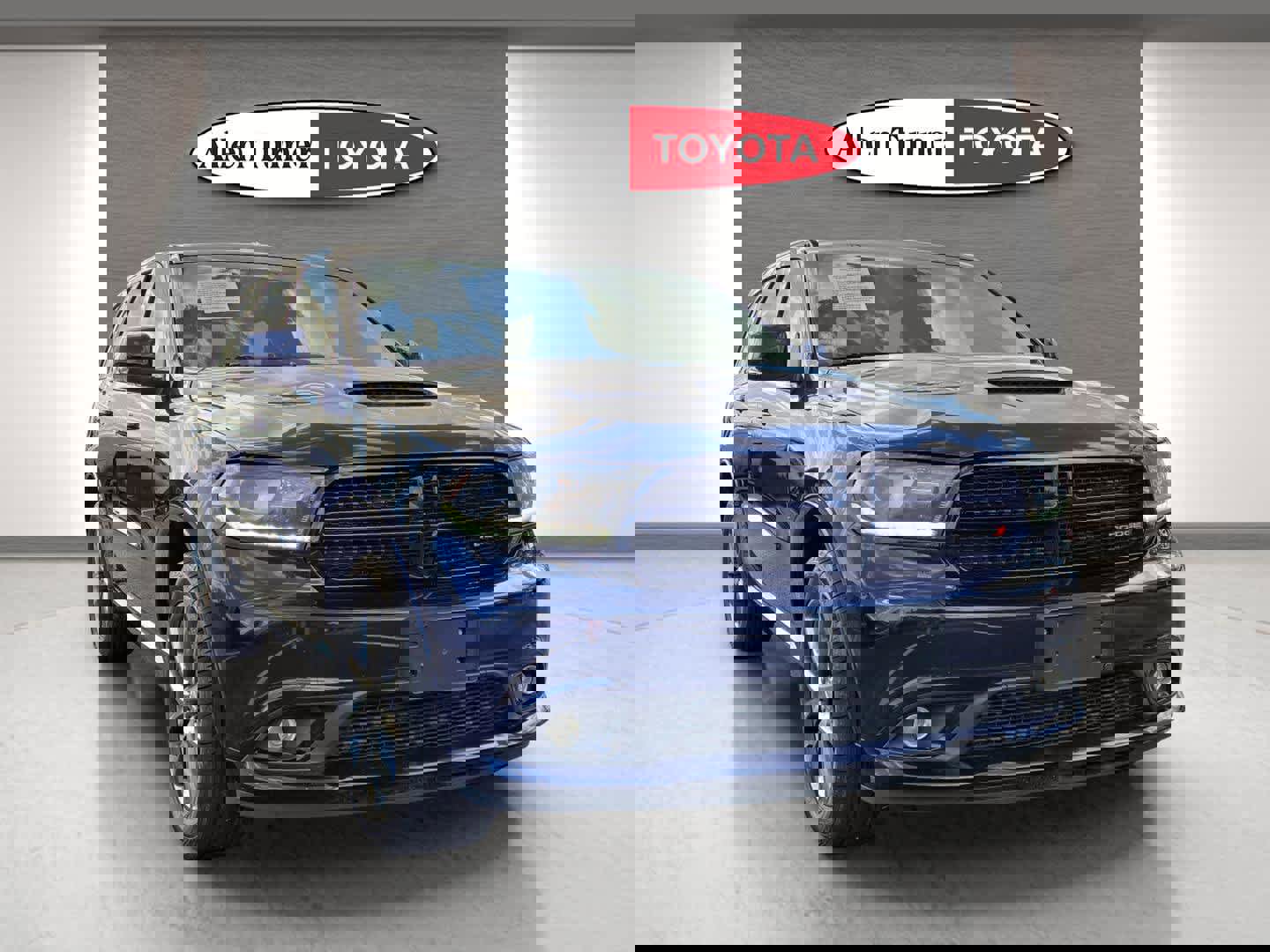 Used 2017 Dodge Durango GT w/ Nav & Power Liftgate Group image 2