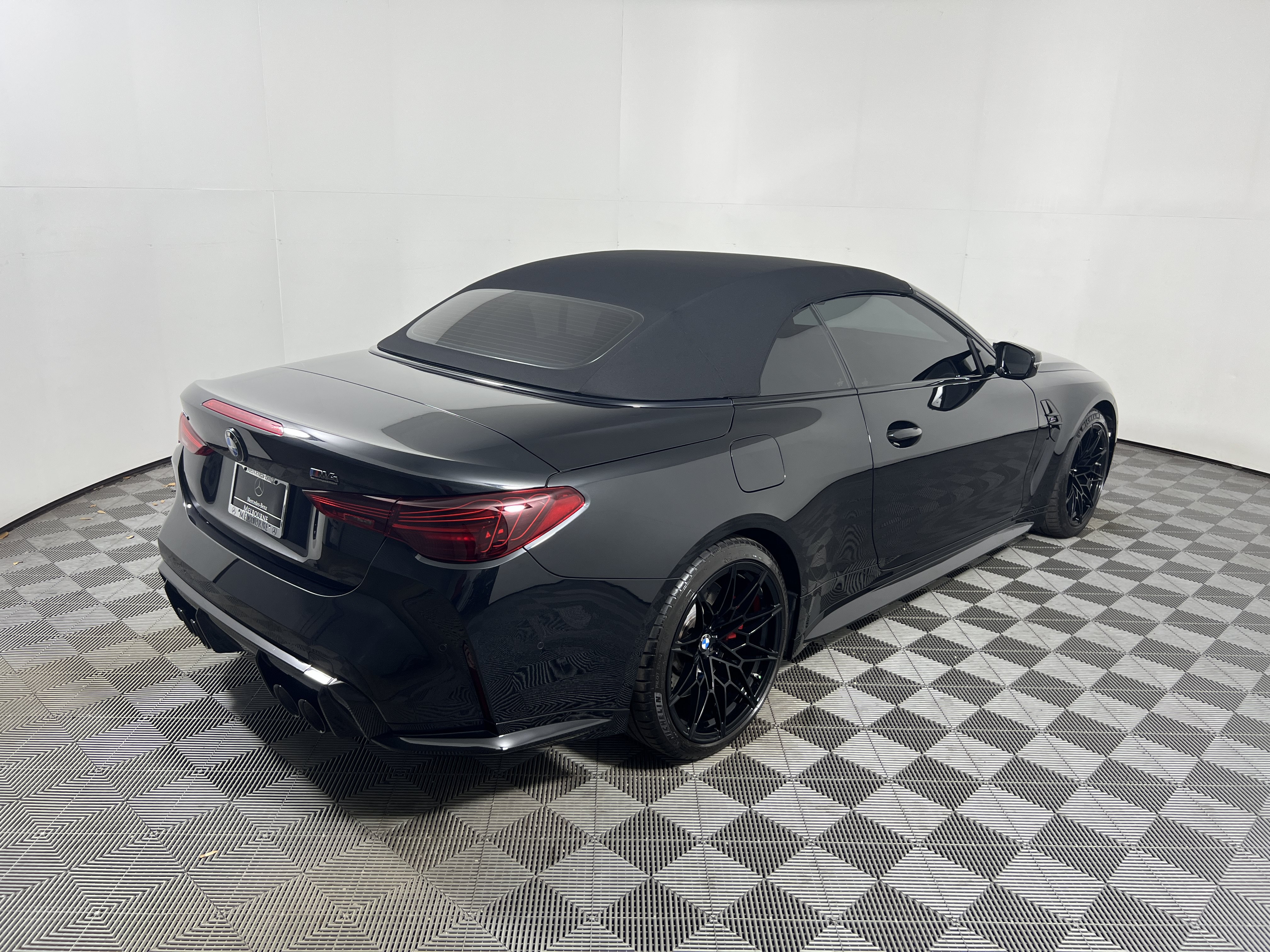 Used 2025 BMW M4 xDrive Competition w/ Executive Package AWD/4WD image 5