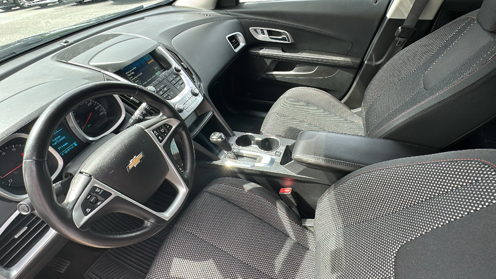 Used 2017 Chevrolet Equinox LT w/ Convenience Package AWD/4WD image 22