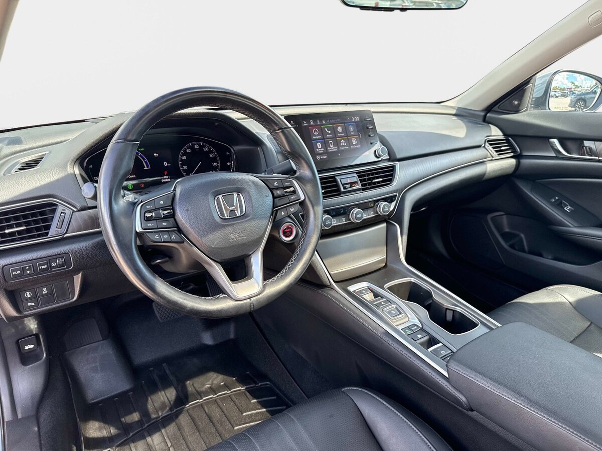 Used 2022 Honda Accord Touring image 12