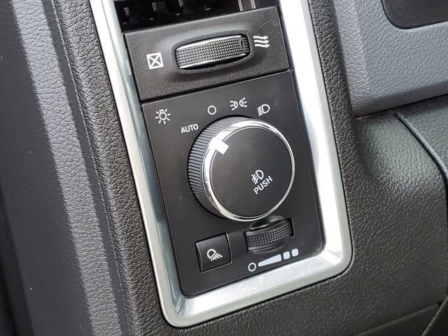 Used 2019 RAM 1500 Classic Warlock AWD/4WD image 23