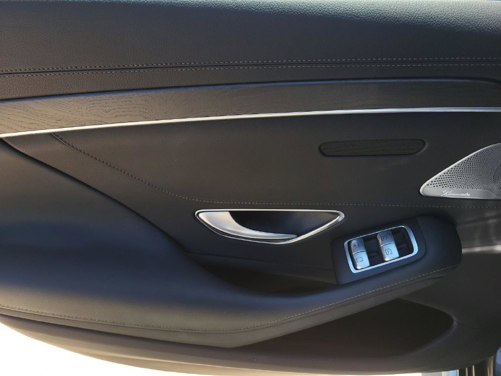 Used 2020 Mercedes-Benz S 450 Sedan image 11