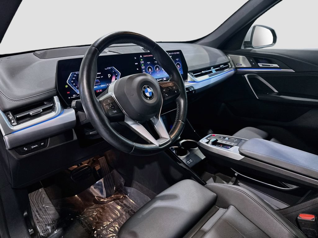 Used 2023 BMW X1 xDrive28i w/ Premium Package AWD/4WD image 9
