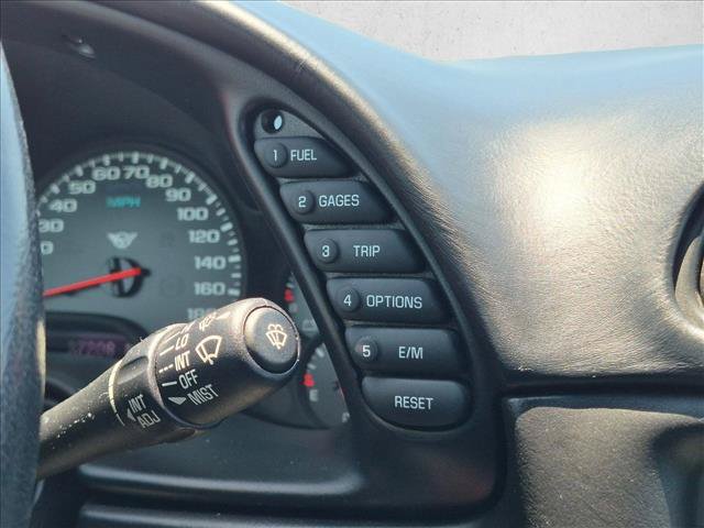 Used 2004 Chevrolet Corvette Coupe w/ Preferred Equipment Group RWD image 15