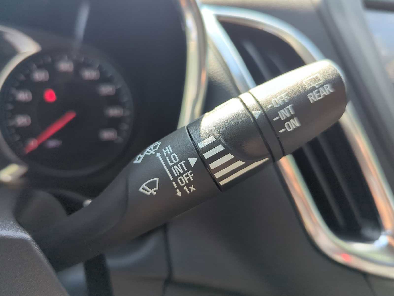 Used 2022 Chevrolet Equinox LT image 26