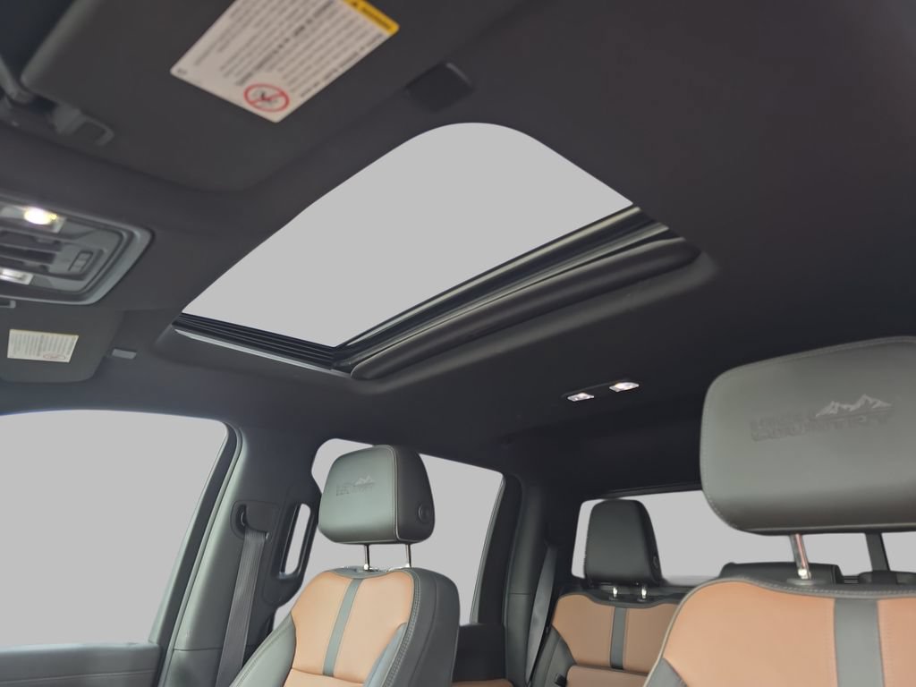 Used 2020 Chevrolet Silverado 2500 High Country AWD/4WD image 33