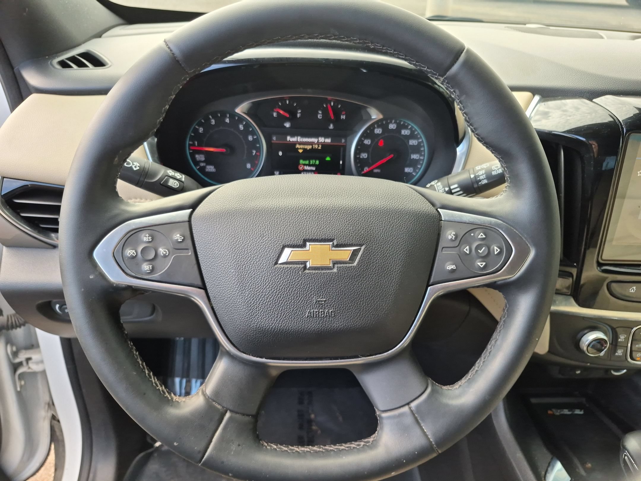 Used 2023 Chevrolet Traverse LT FWD image 14