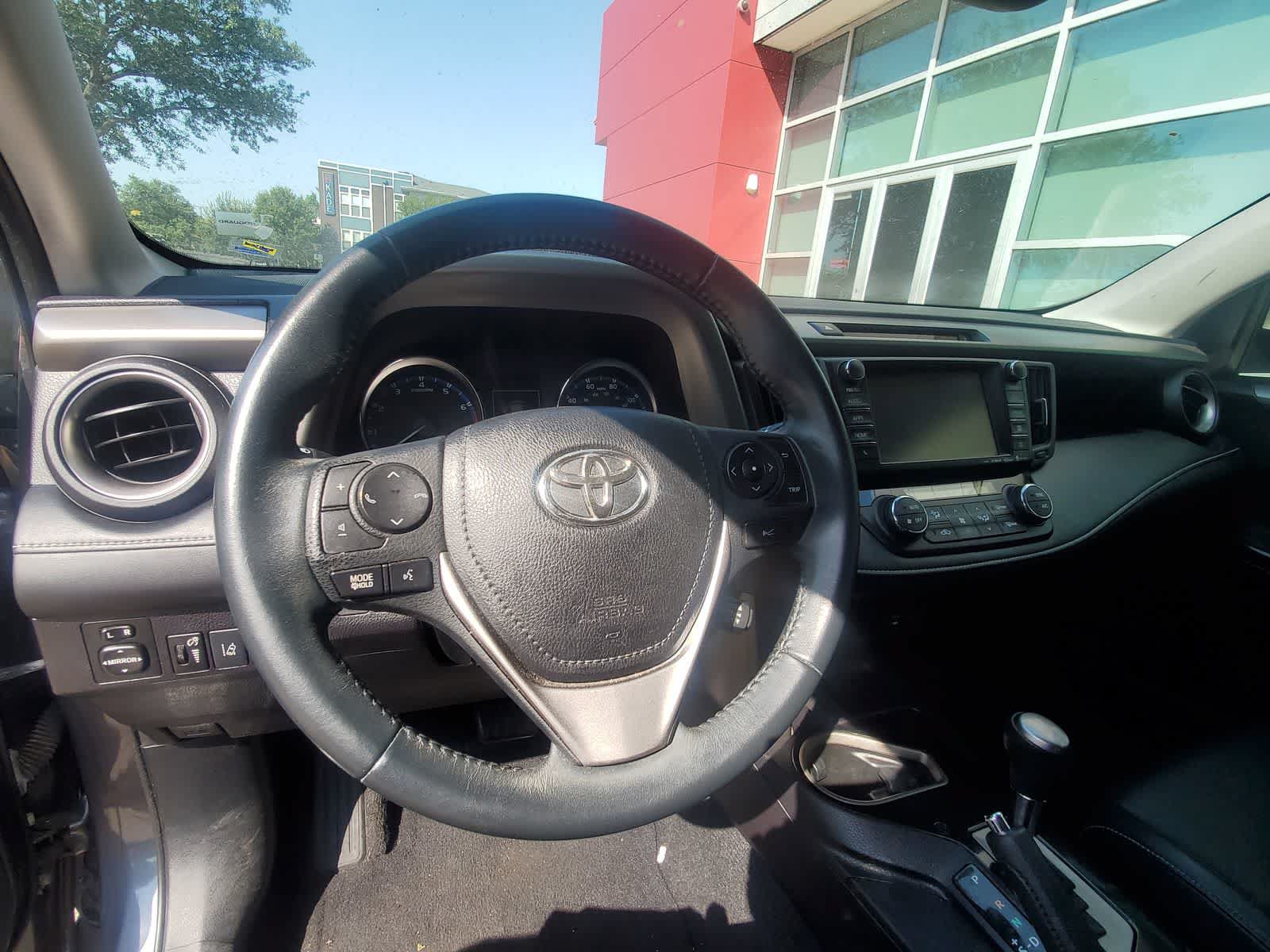 Used 2016 Toyota RAV4 Limited FWD image 13