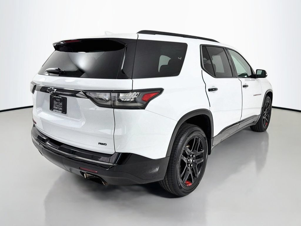 Used 2021 Chevrolet Traverse Premier w/ Redline Edition AWD/4WD image 7